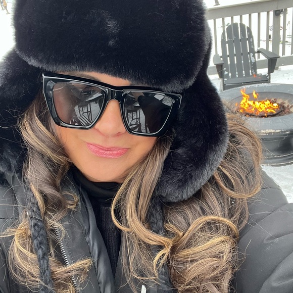 Meet your Posher, Amanda - Picture 8 of 16